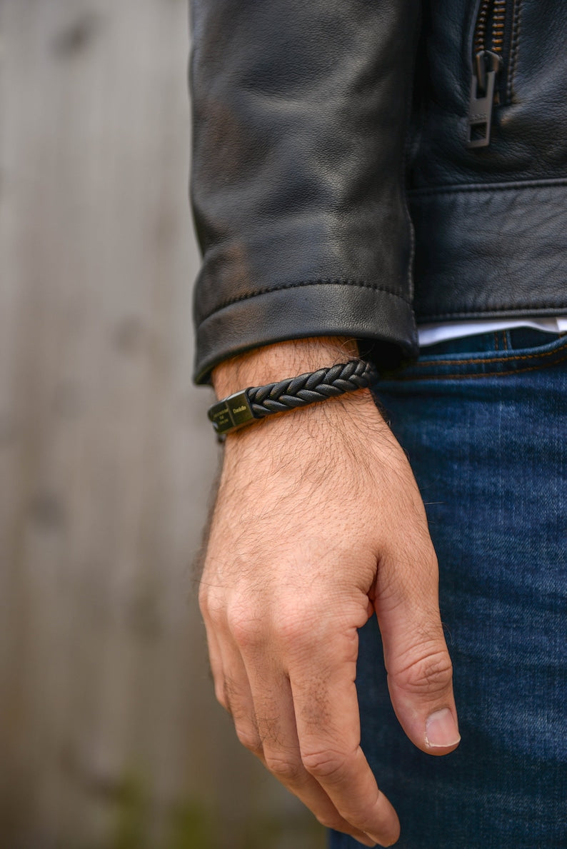 Custom Men's Leather Bracelet: Engraved Family Names, Personalized Anniversary & Birthday Gift for Dad, Husband - Unique Handmade Bracelet